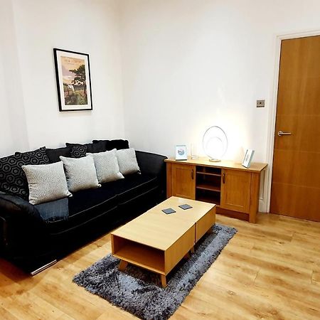 Superb 2 Beds 2 Baths New Apartment W/ Garden+Patio Bournemouth Eksteriør billede