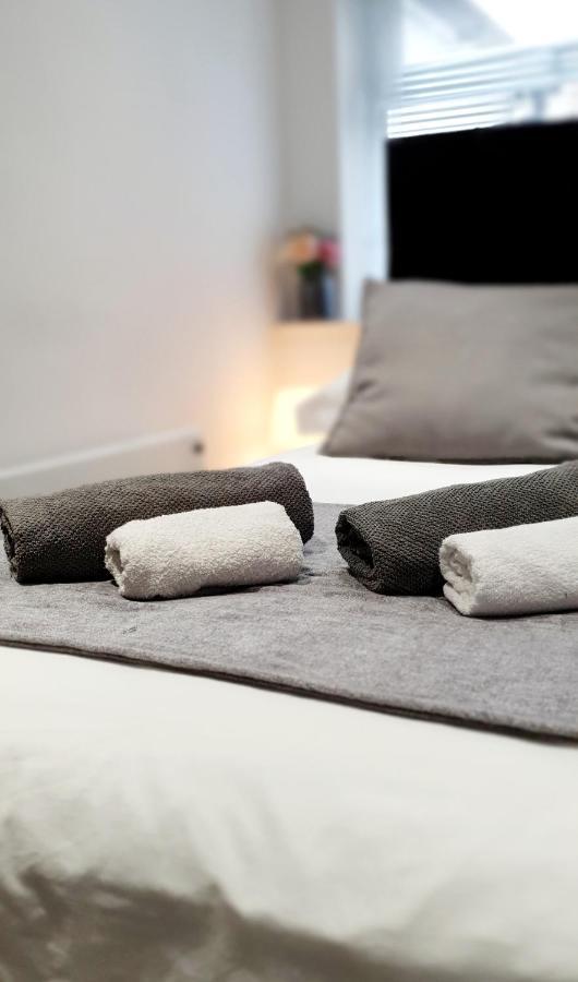 Superb 2 Beds 2 Baths New Apartment W/ Garden+Patio Bournemouth Eksteriør billede