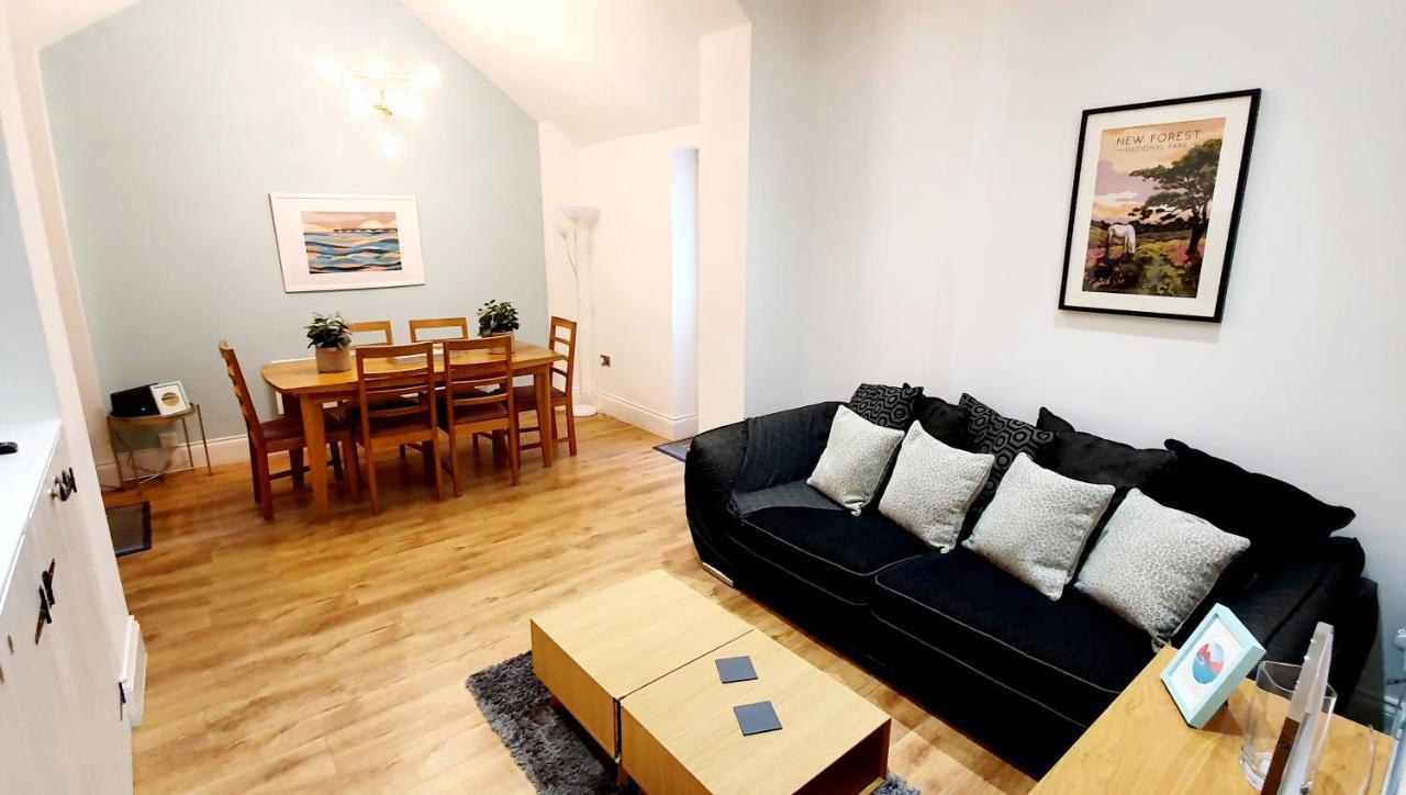 Superb 2 Beds 2 Baths New Apartment W/ Garden+Patio Bournemouth Eksteriør billede