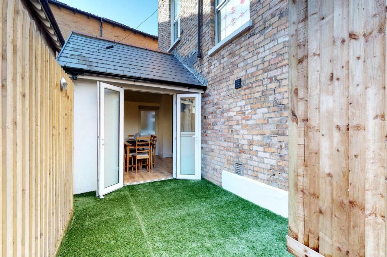 Superb 2 Beds 2 Baths New Apartment W/ Garden+Patio Bournemouth Eksteriør billede